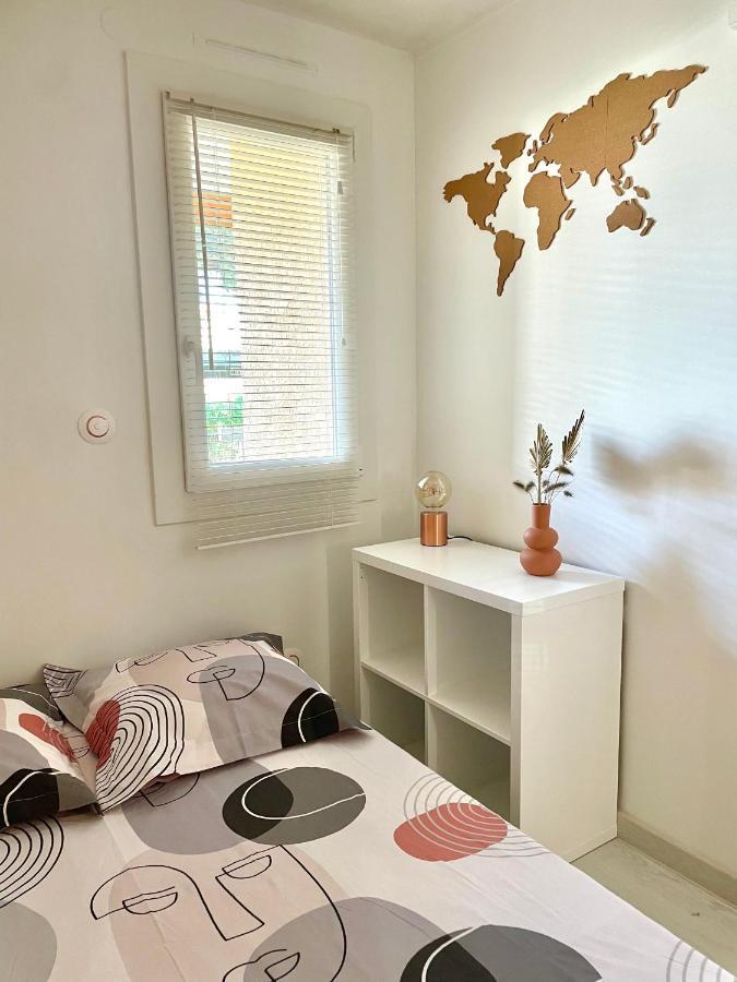Appart Cosy 4 Personnes, A 400M De La Plage Борм-ле-Мимоза Экстерьер фото
